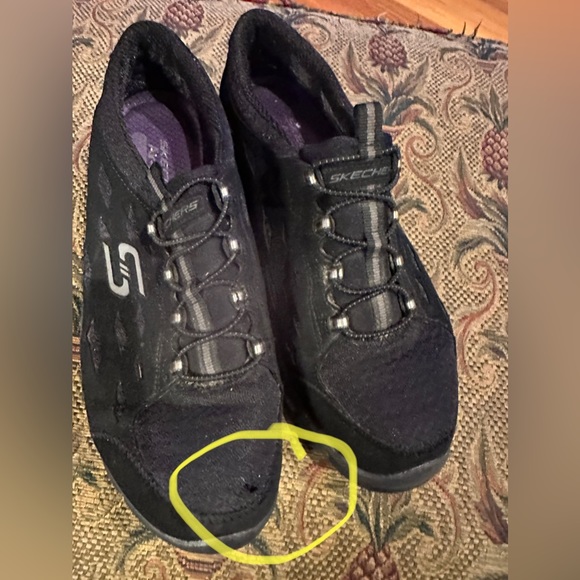 - 5 for $25- Skechers size 8.5 black and gray - Picture 15 of 16